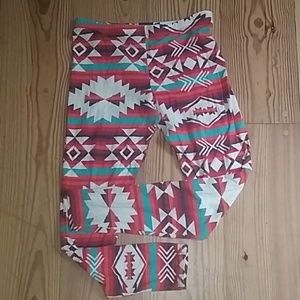 Heart & Hips Pants - Super soft size large gently worn leggings. Heart & Hips Pants - Super soft size large gently worn leggings.